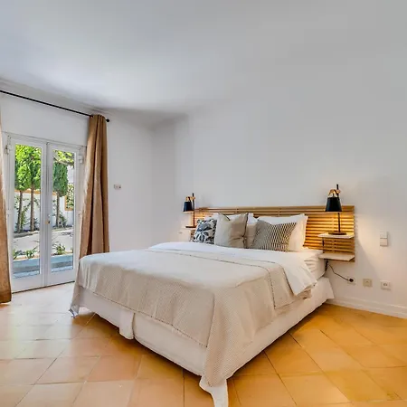 Cypress Apartmán *